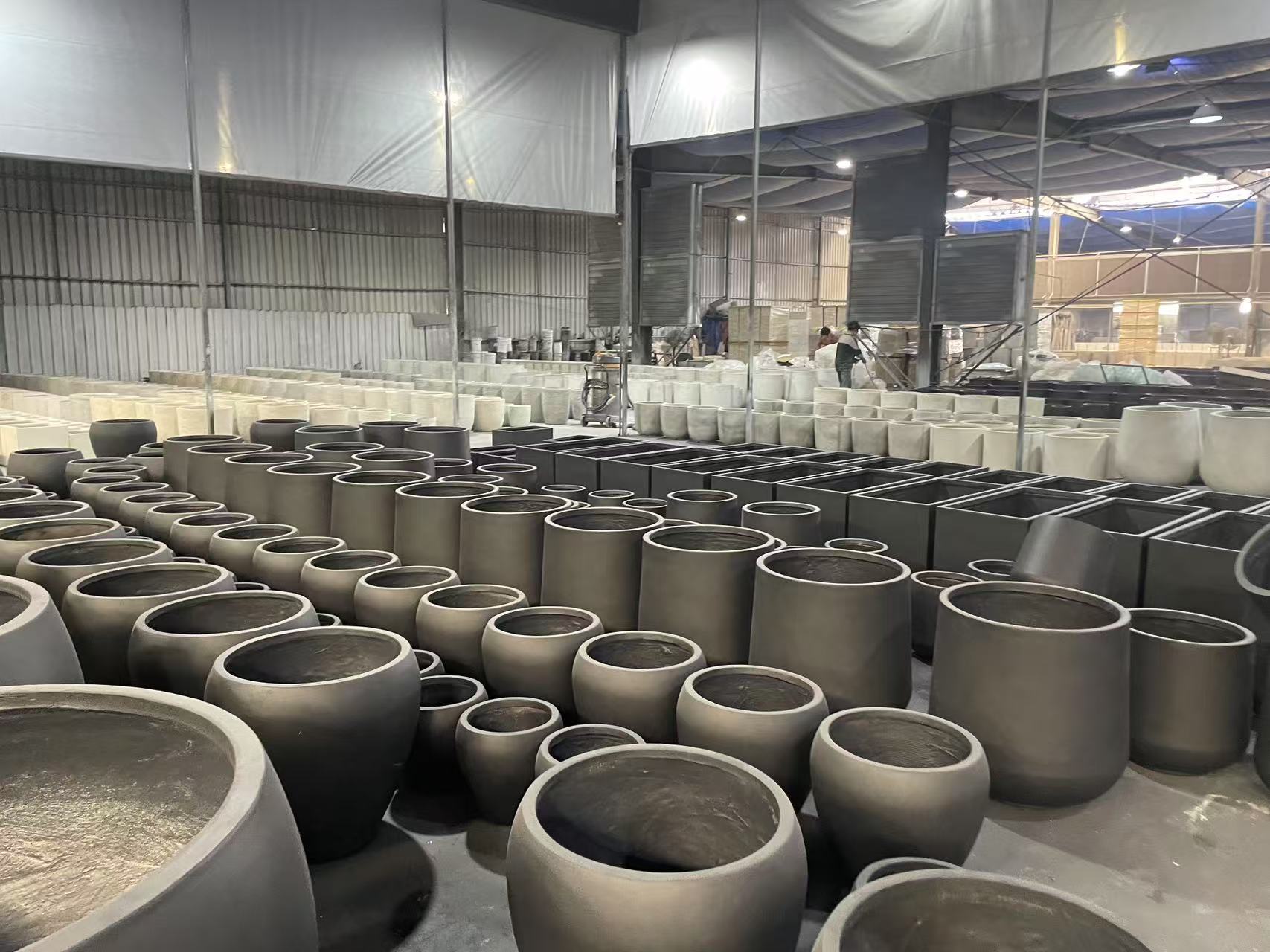 Outdoor planter spray painting process