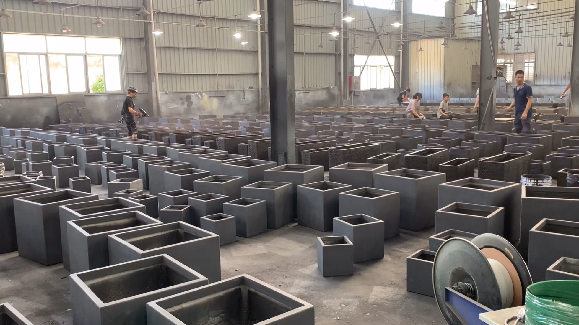 Outdoor planter spray painting process